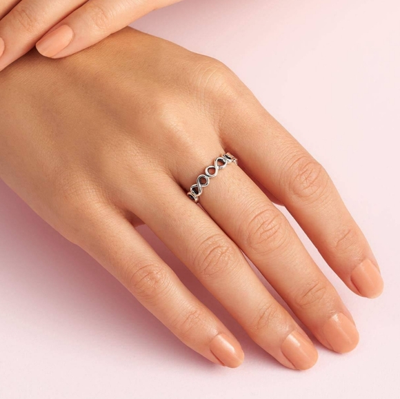 Pandora Simple Infinity Ring - Picture 5 of 13